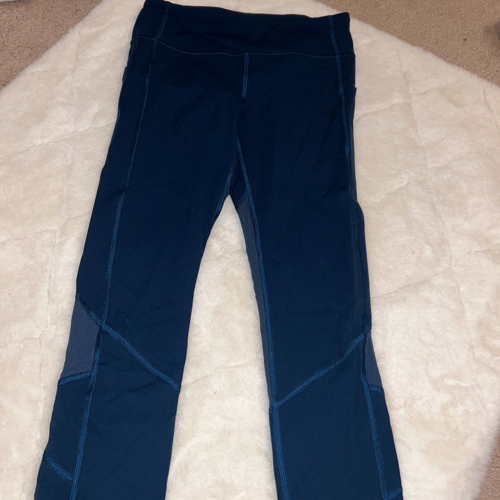 Lululemon Womens  Zip Pocket Crop Capri Leggings
